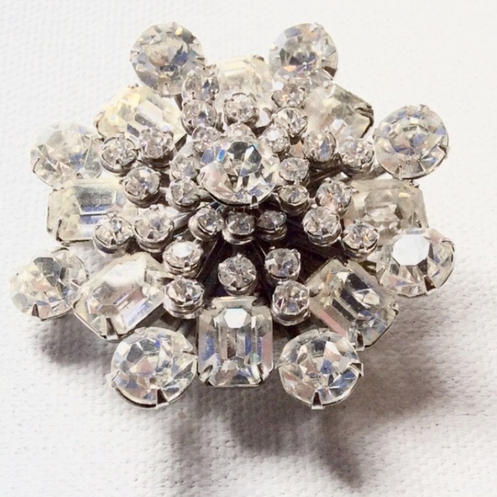 Vintage Kramer Brooch
